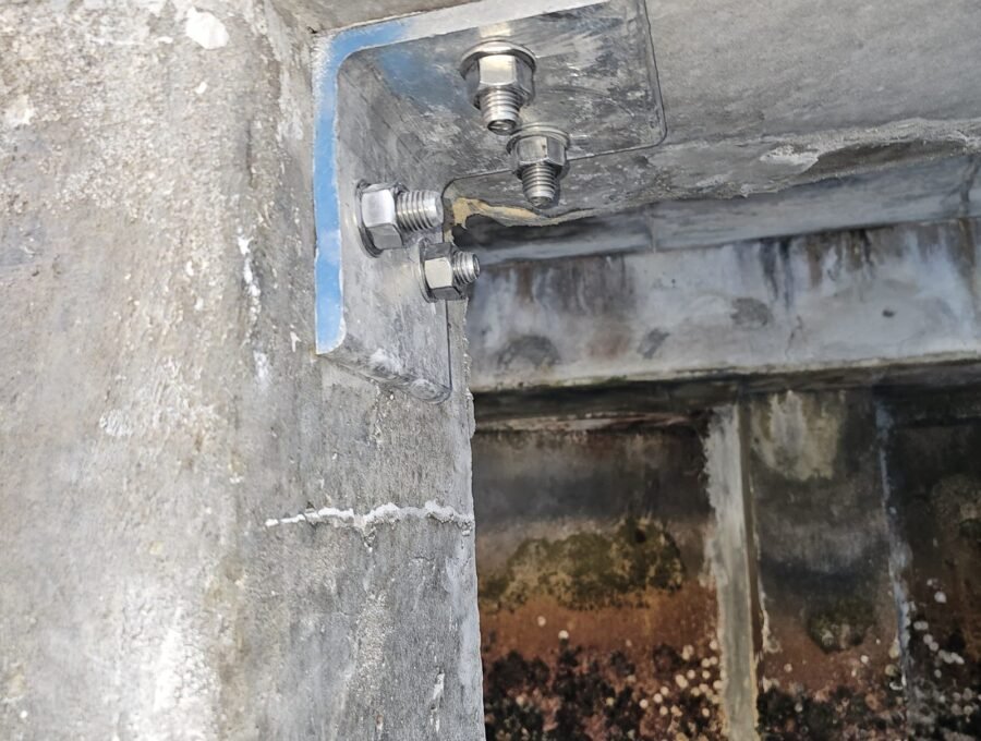 How Saltwater Corrosion Destroys Concrete Seawalls in Florida
