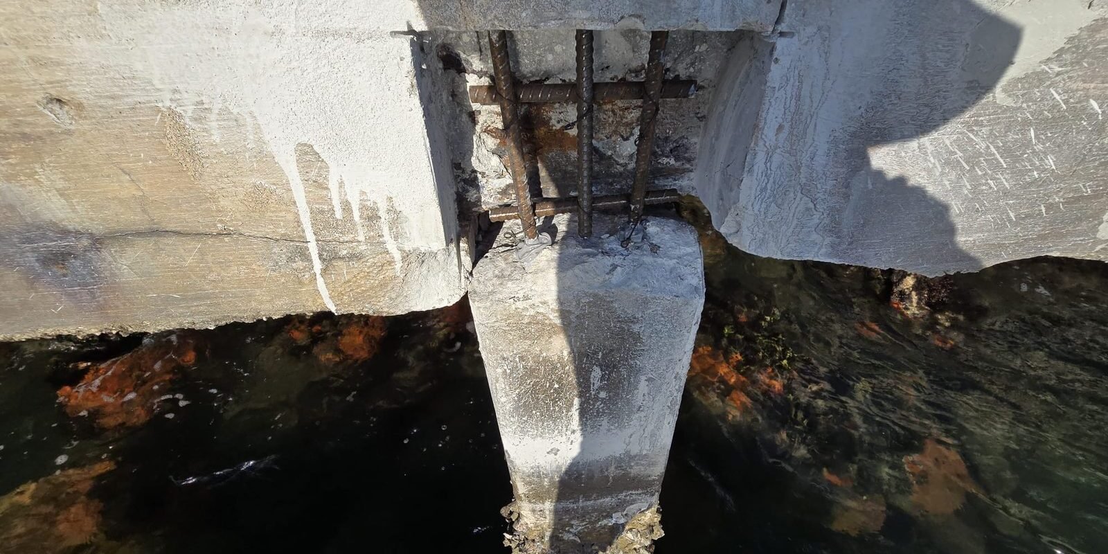 King Pile & Batter Pile: How They Support a Seawall